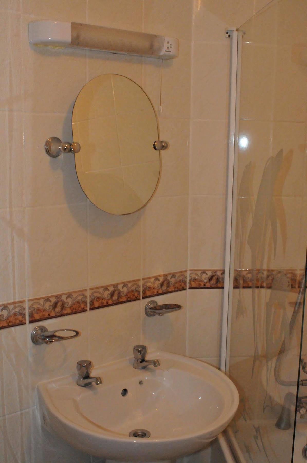 Oyo Ridgeway Hotel Chingford Extérieur photo