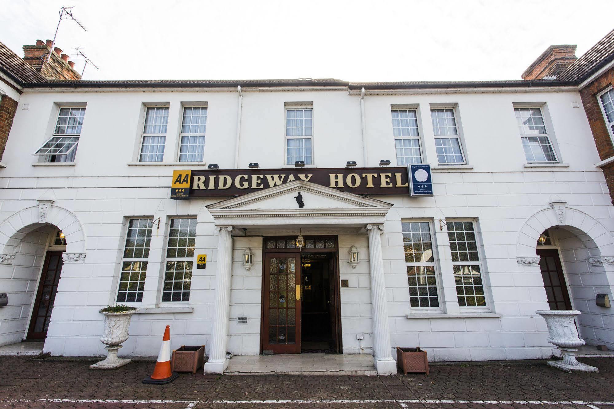 Oyo Ridgeway Hotel Chingford Extérieur photo