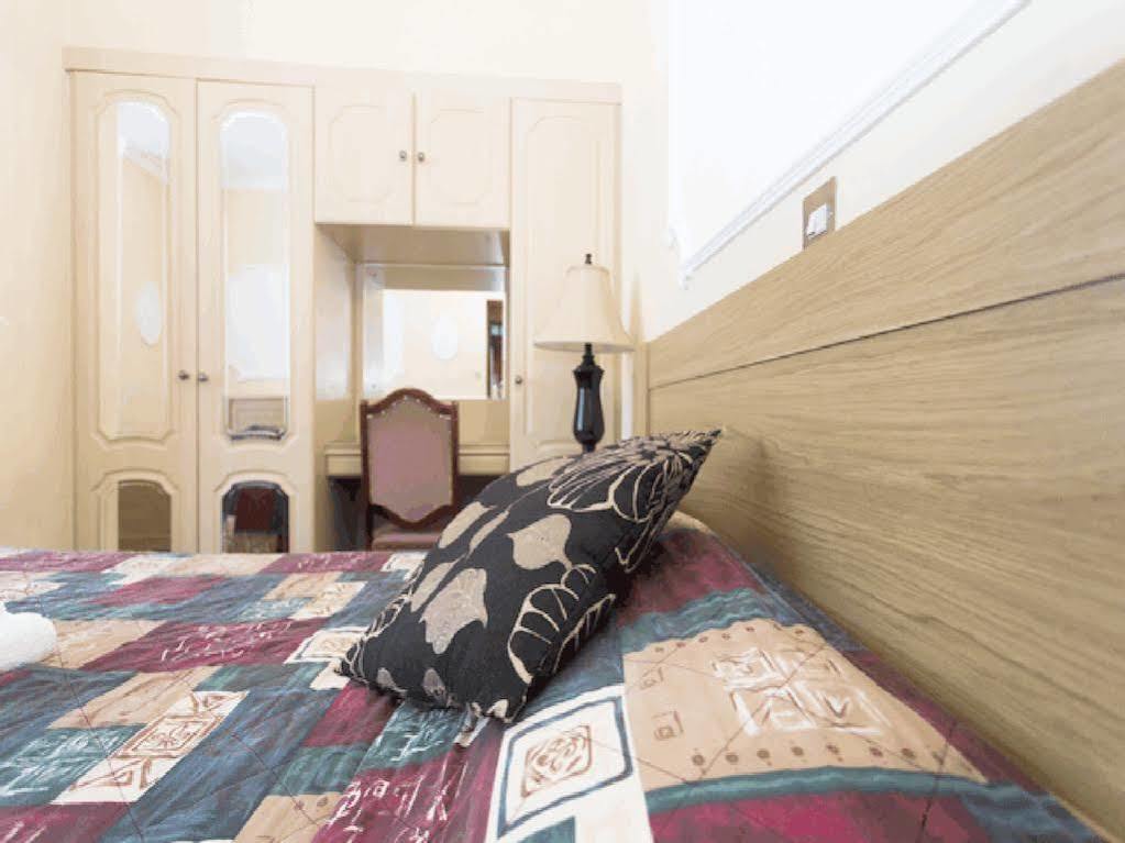 Oyo Ridgeway Hotel Chingford Extérieur photo