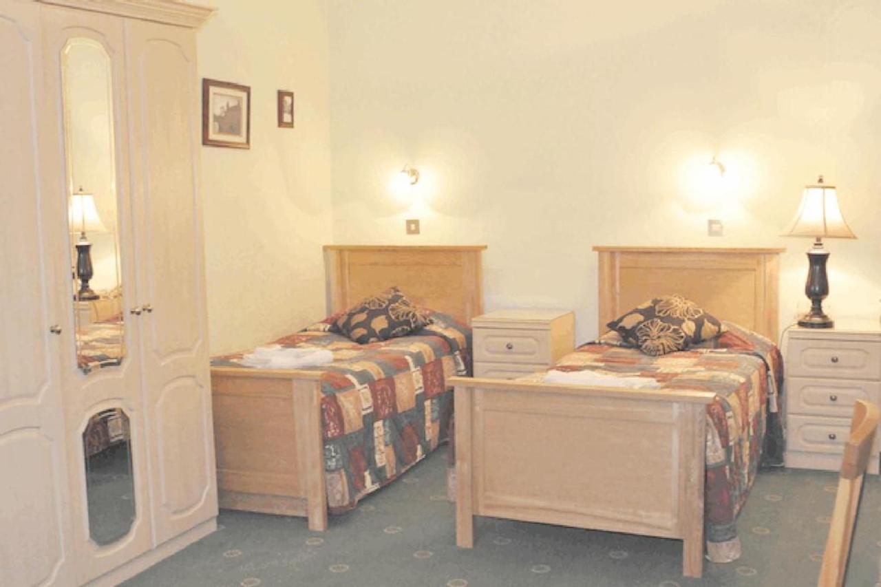 Oyo Ridgeway Hotel Chingford Extérieur photo